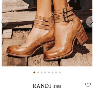 Free birds heels brand new!